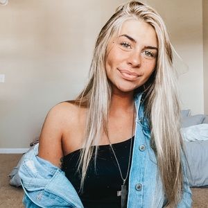 Meet your Posher, Kara